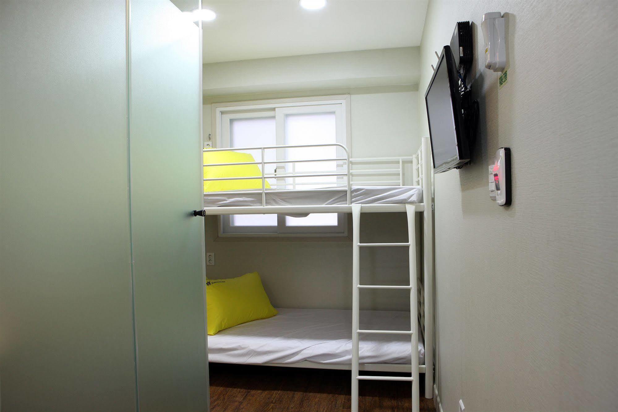 24 Guesthouse Insadong Сеул Екстериор снимка